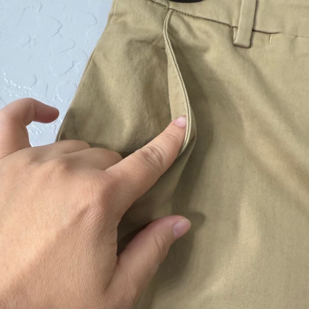 Vince Italian Stretch-Cotton Chino Short, Khaki, 8 - Picture 4 of 9